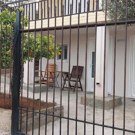 Helen'S Cozy Studio Αρτέμιδα Εξωτερικό φωτογραφία